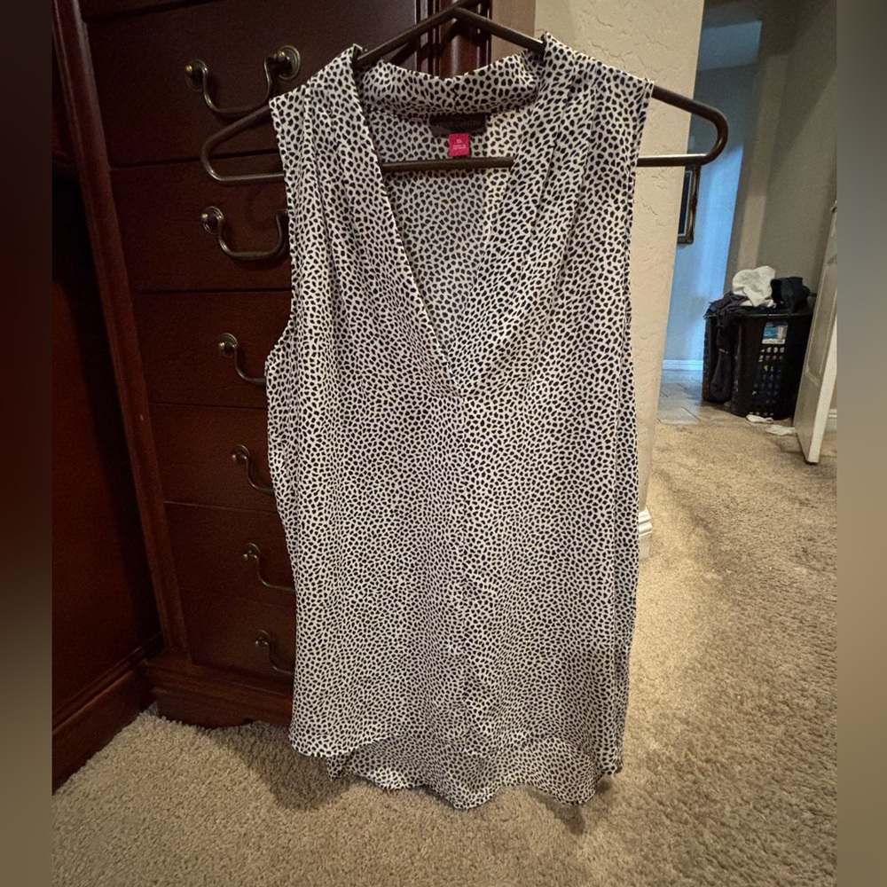 Vince Camuto Black and White Polka Dot V-Neck Sleeveless Top